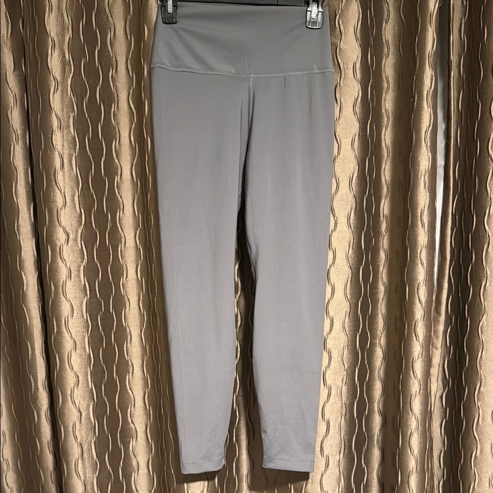 Nike Yoga Drifit Gray Performance Leggings Medium